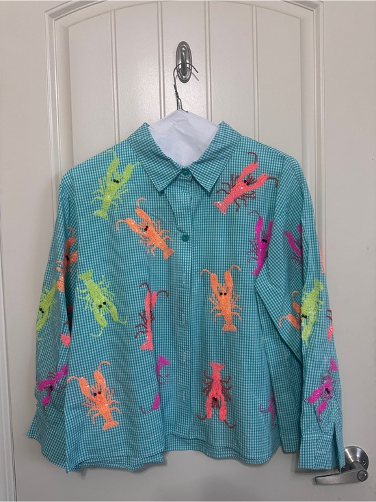 QUEEN OF SPARKLES Tops - QUEEN OF SPARKLES Teal Gingham Button-Down Shirt with Neon Lobster Print